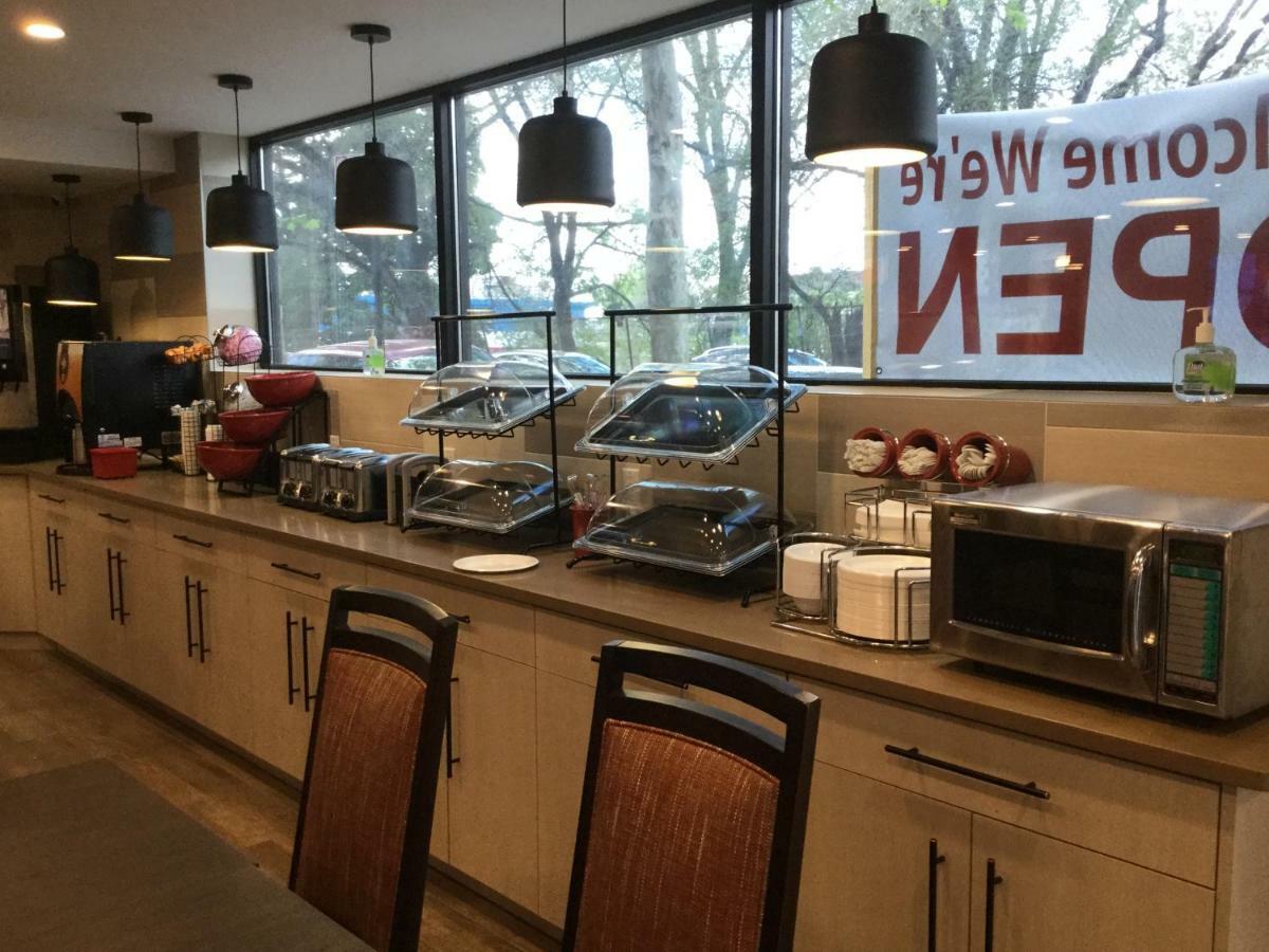 מלון ניו יורק Ramada By Wyndham Bronx Terminal מראה חיצוני תמונה